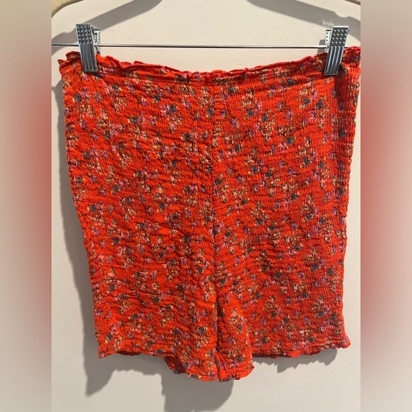 SOLD Free People One Smocked Bike Short Red, Floral Maia Viscose - Picture 6 of 6